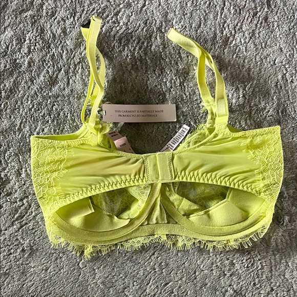 Victoria's Secret Lime Lace Bra - Picture 3 of 5
